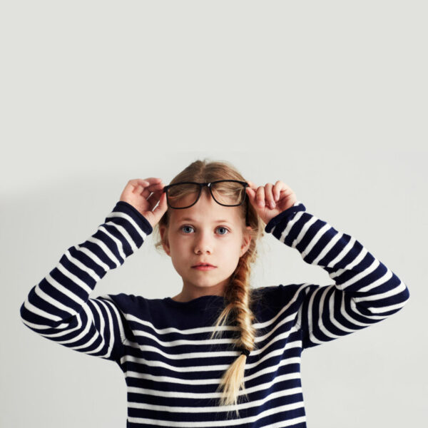 smgirl-wearing-stripe-sweater-3