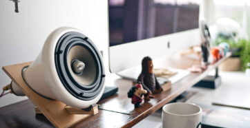 photo-1416339306562-f3d12fefd36f