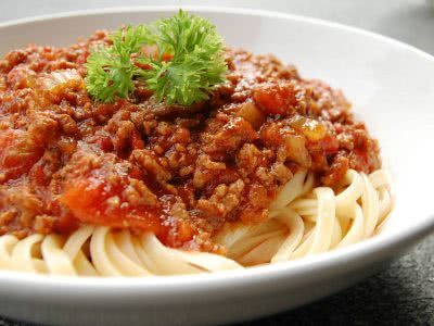 spaghetti-bolognese-400x300-1-1
