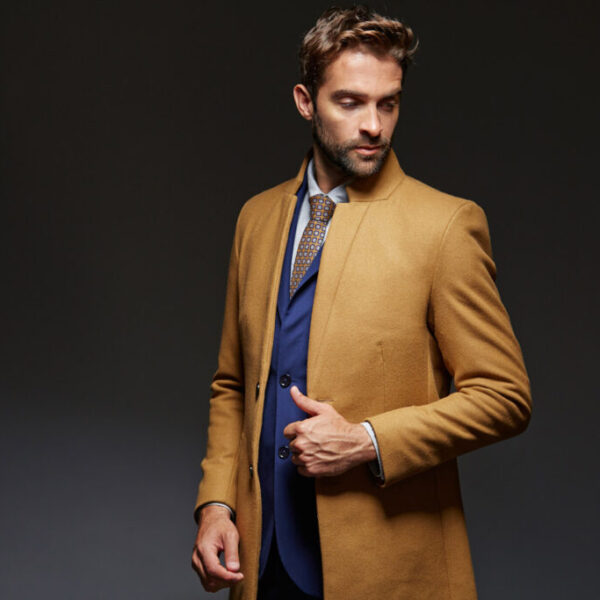 men-model-with-long-coat