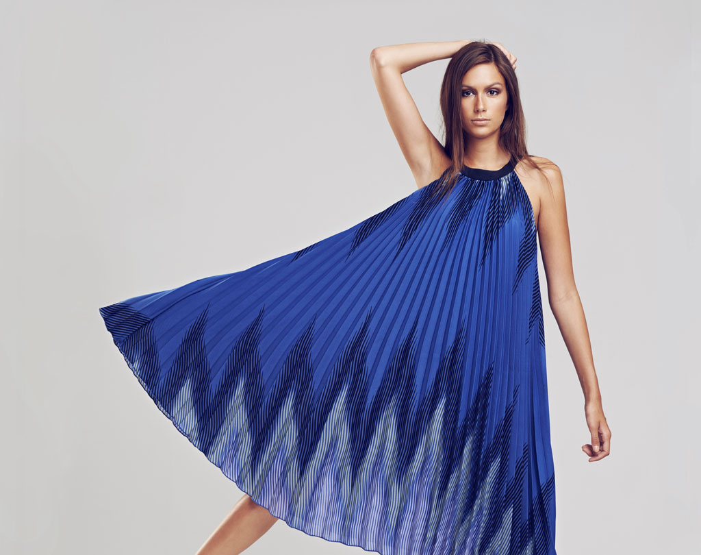 blue-dress-model